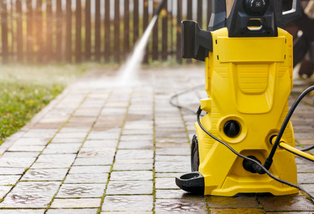 Best Animal Enclosure Cleaning  in Long Beach, CA